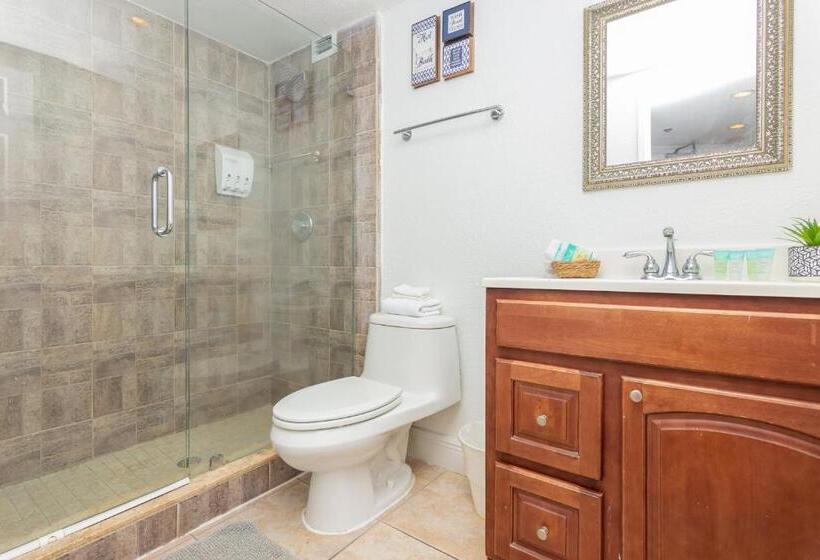 استودیو خانوادگی, Girasole Rentals