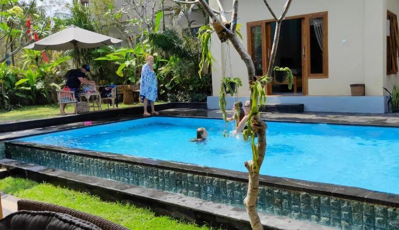 Семейный Номер, Medewi Beach Inn