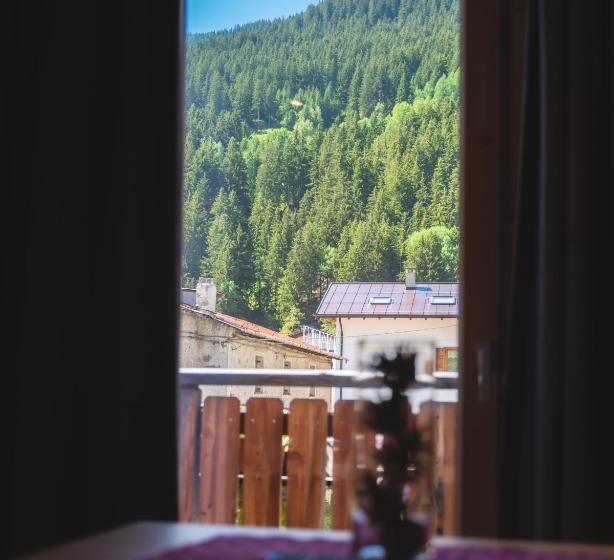 Апартаменты 1 Спальня, Alpen Hotel Chalet