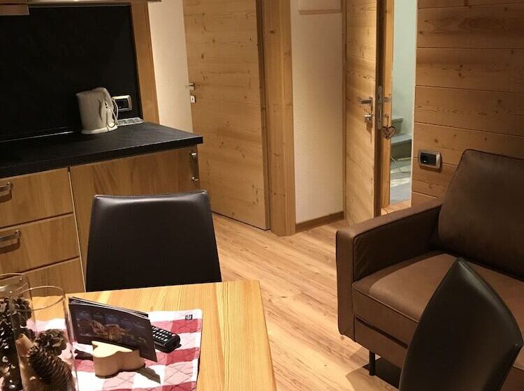Апартаменты 1 Спальня, Alpen Hotel Chalet