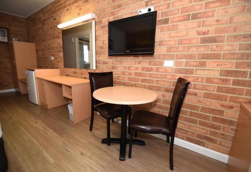 디럭스 룸, Dandenong Motel