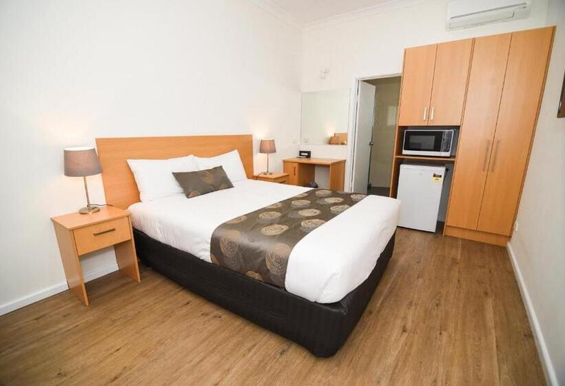 디럭스 룸, Dandenong Motel