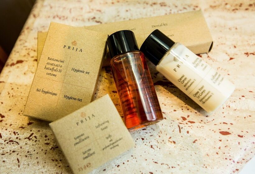 Номер Deluxe, Grand Hotel Elite
