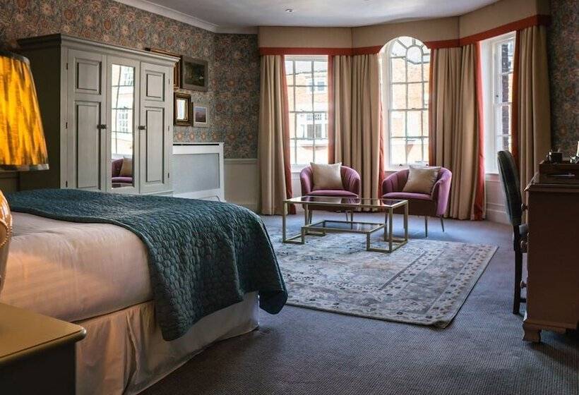 Семейный Номер, The Swan At Tarporley