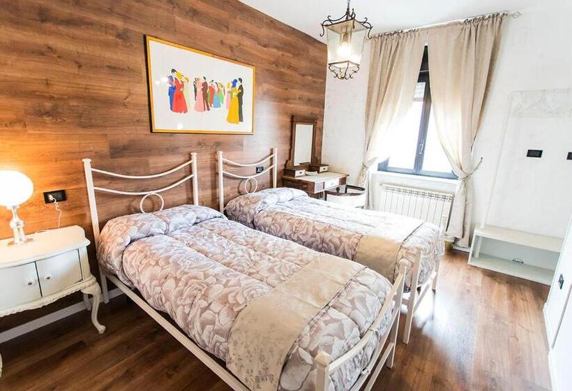 Номер Стандарт, Relais Garibaldi