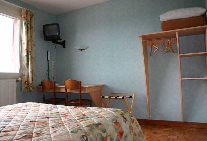 Номер Стандарт, Hôtel De Courteilles