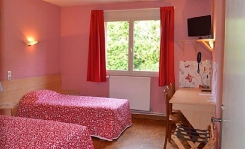 Номер Стандарт Трехместный, Hôtel De Courteilles