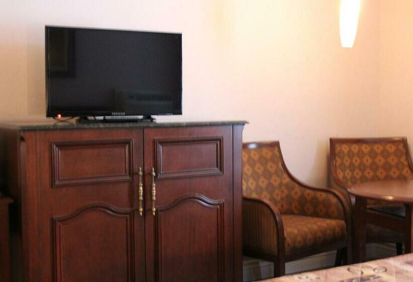 Номер Стандарт, Motel Capri Et Suites