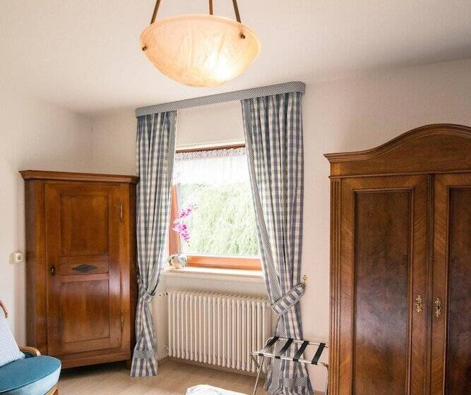 Номер Комфорт, Goldener Adler Oberried   Hotel & Appartements