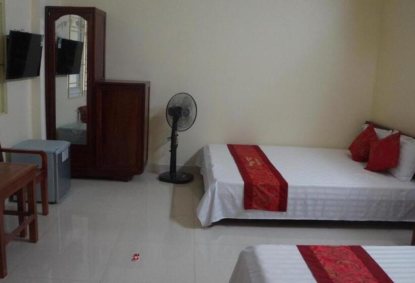 اتاق استاندارد چهار تخته, Bien Phong Hostel