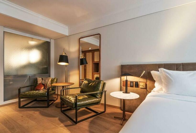 带大床的豪华间, Costanero Mgallery   Accor