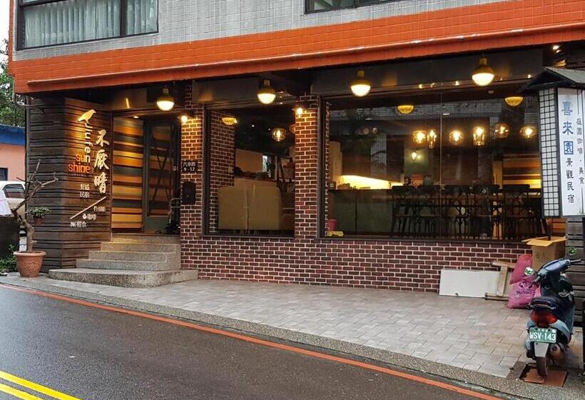 اتاق استاندارد با بالکن و چشم‌انداز دریا, Sunshine B&b