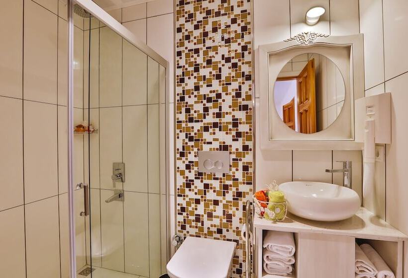 Трехместный Номер Deluxe, Linda Beach Class Hotel   Boutique Class