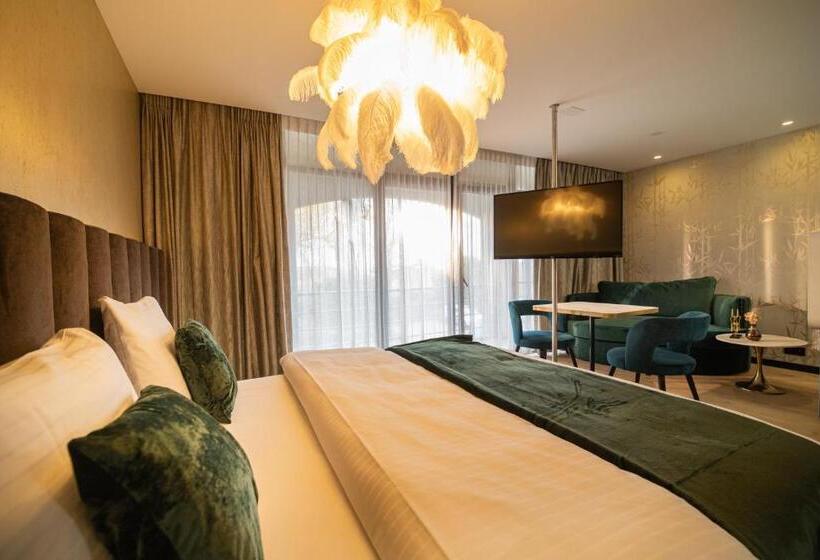 Люкс, Van Der Valk Hotel Beveren