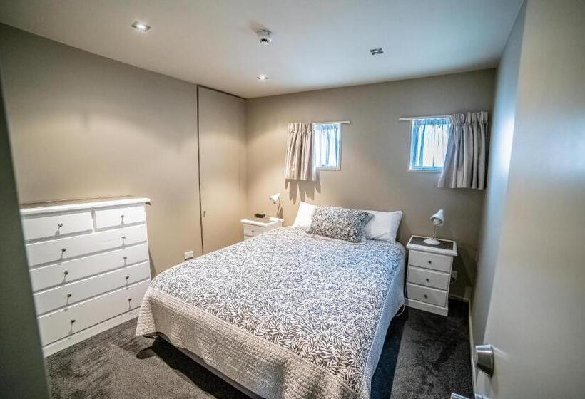 آپارتمان 4 خوابه, Airport Christchurch Motel