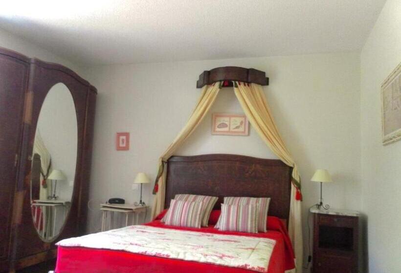 Номер Стандарт, Logis Hôtel Le Clos Pité