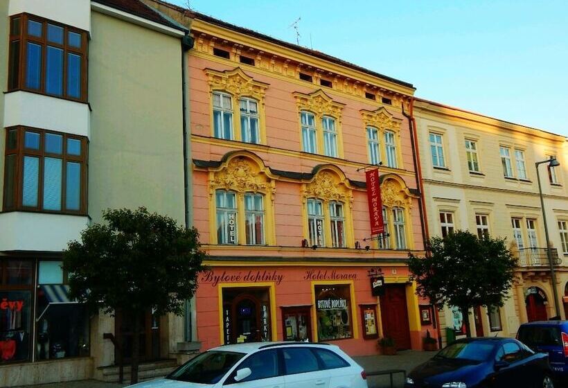 Четырехместный Номер Стандарт, Morava