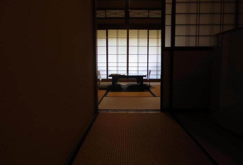 Номер Стандарт Вид на Реку, K S House Ito Onsen  Historical Ryokan Hostel