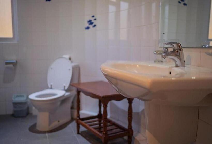 اتاق استاندارد سه نفره, Gold Beach Resort