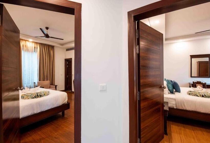 스위트, The Fern Surya Resort Kasauli Hills, Dharampur