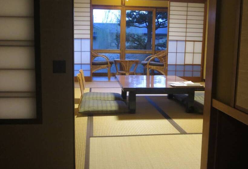Номер Стандарт Вид на Реку, K S House Ito Onsen  Historical Ryokan Hostel