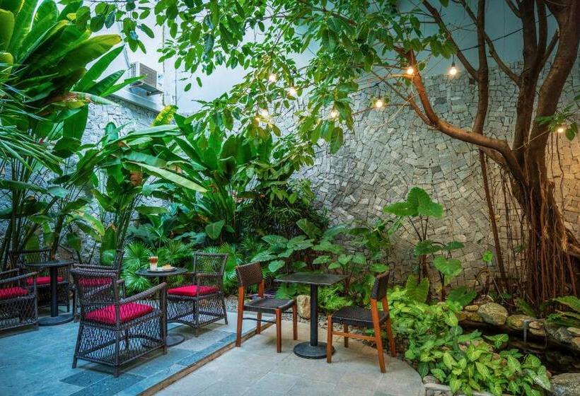 آپارتمان 1 خوابه با چشم‌انداز باغ, Dana Pearl Condotel
