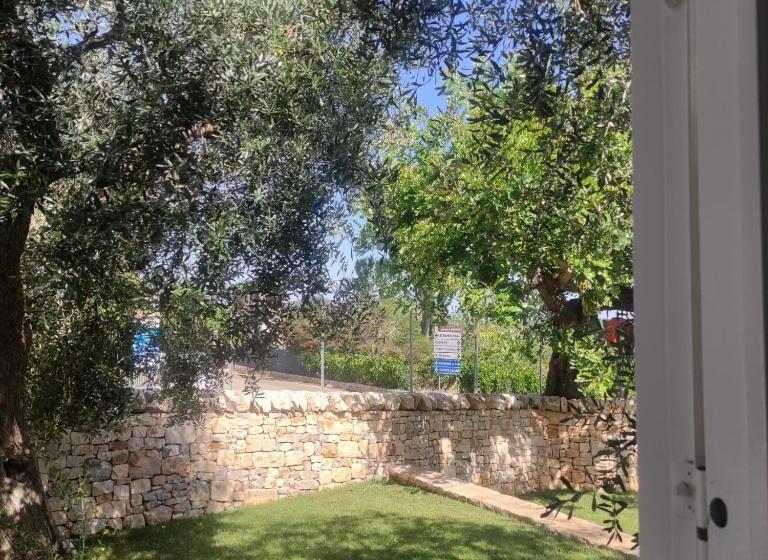 اتاق استاندارد, Trulli Sull Aia San Michele