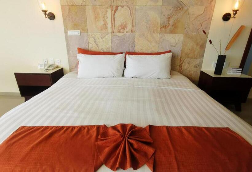 キングサイズベッドのスイートルーム, Artisan Family Hotels And Resort Collection Playa Esmeralda