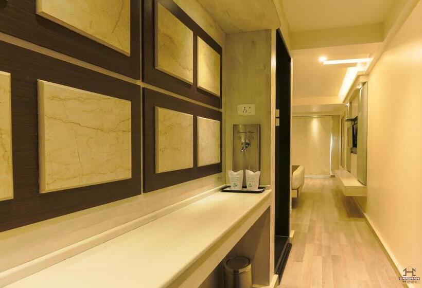 스탠다드 룸 킹사이즈 침대, Darshan Resorts Pvt Ltd