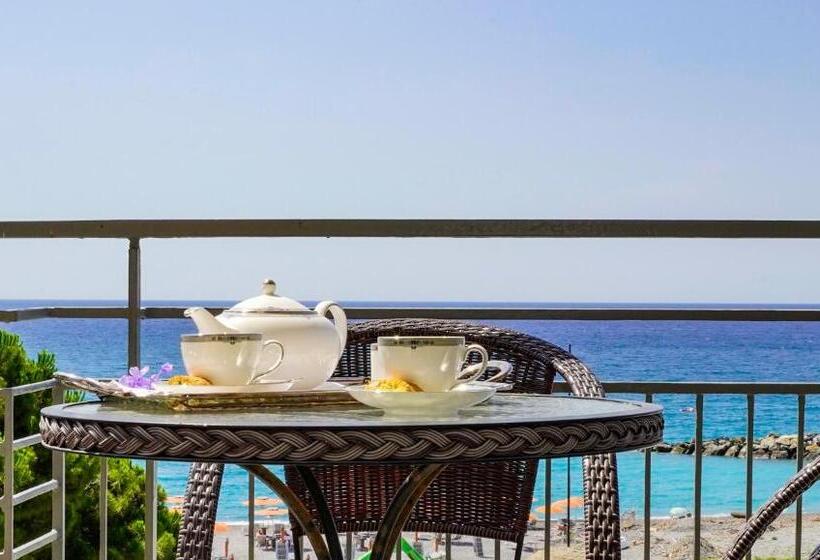 Номер Стандарт Вид на Море с Балконом, Sole Mare