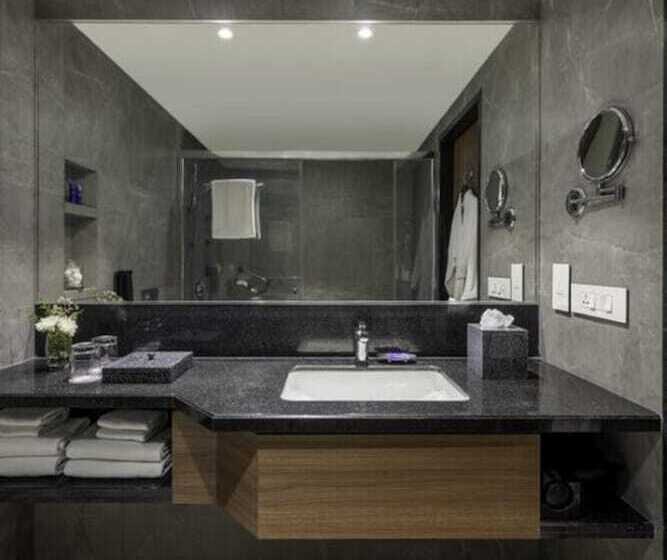 Президентский Люкс, Vivanta Mangalore Oldport Road   Formerly Known As Taj Manjarun