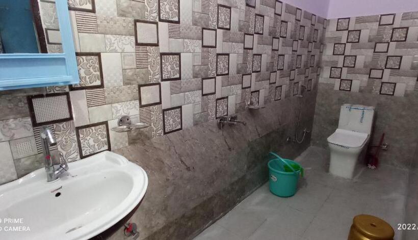 Семейный Номер Deluxe, Kedardham Guest House