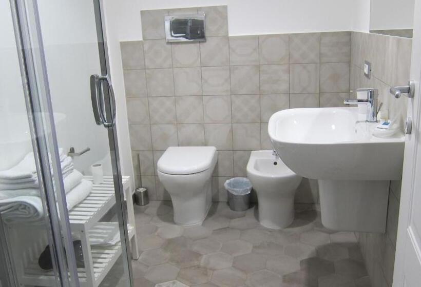 家庭套房, Federico Secondo B&b