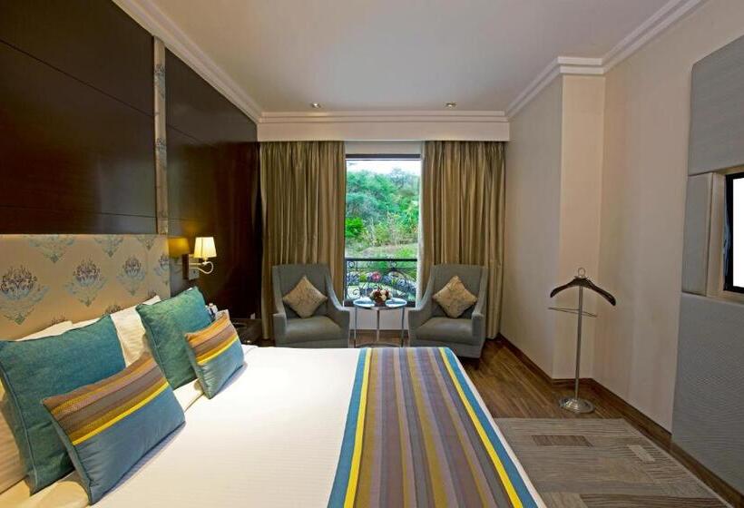 سوییت, Golden Tulip Chandigarh, Panchkula