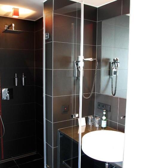 1 Bedroom Penthouse Apartment, Grey