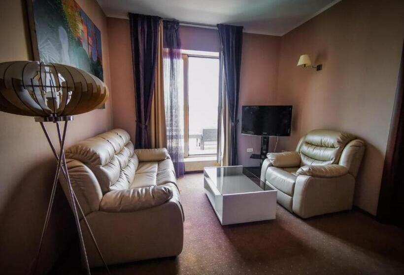 2 베드룸 패밀리 스위트, Wyndham Cluj