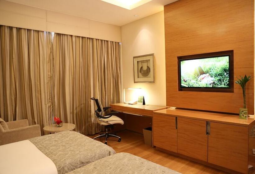 اتاق کلاب, Taj City Centre  Gurugram