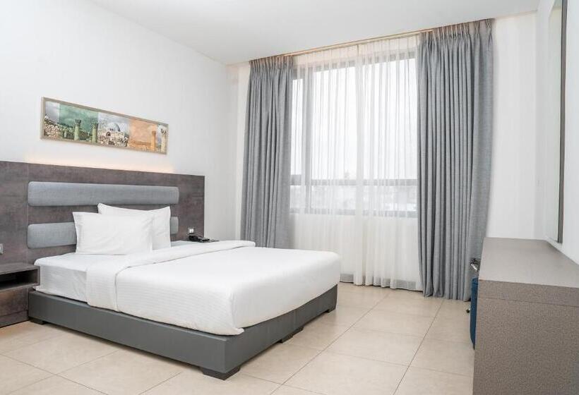 سوئیت جونیور خانوادگی, Liv Weibdeh Hotel Suites