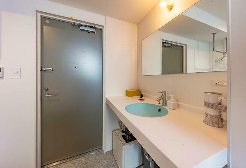 Номер Стандарт, Plat Hostel Keikyu Kamakura Wave