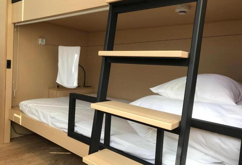 Кровать в Общей Комнате, Plat Hostel Keikyu Kamakura Wave