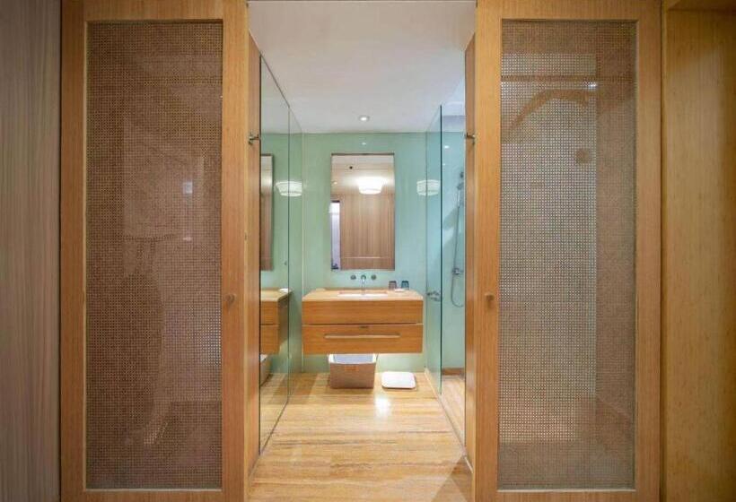 Президентский Люкс, H Hotel Riverside
