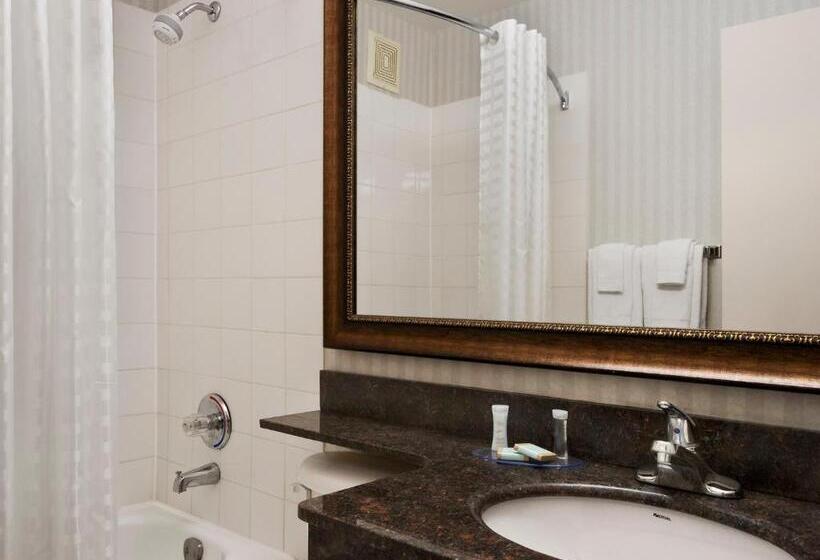 Номер Superior, Travelodge By Wyndham Meadow Lake