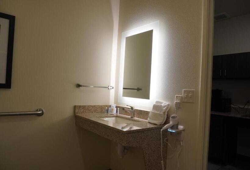 适合残疾人士使用的套间, Comfort Inn & Suites