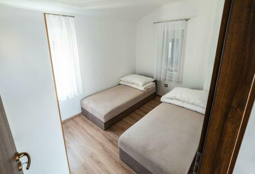 Семейный Номер, Golden Beach Apartments Siófok