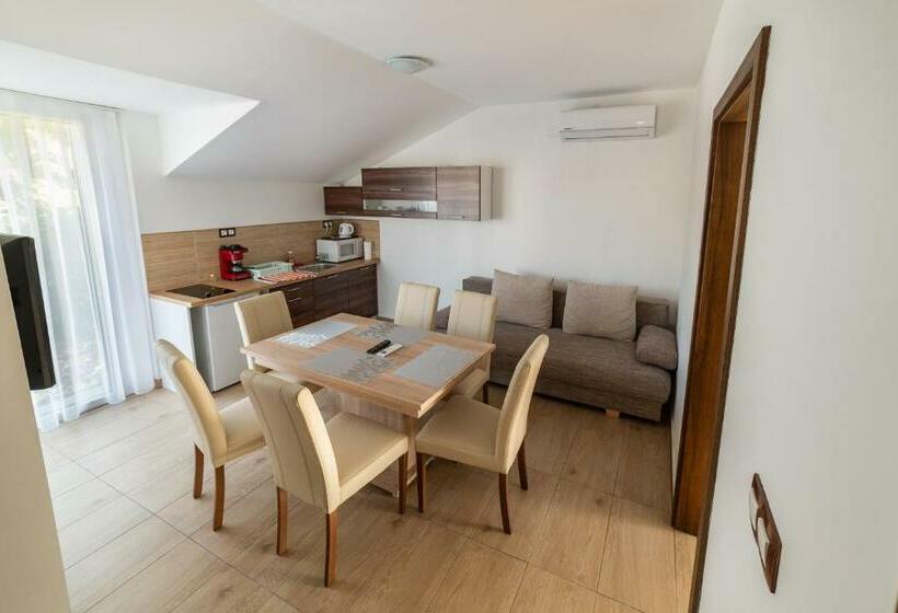 Семейный Номер, Golden Beach Apartments Siófok