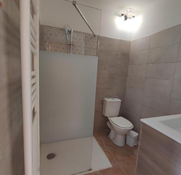 Номер Стандарт Вид на Сад, La Maison Des Romarins Chambres Cosy Climatisées Piscine Cuisine