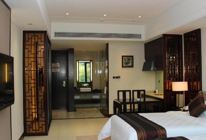 Номер Стандарт Вид на Озеро, Mels Weldon Evergreen Lake Hotel Heyuan