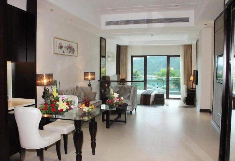Люкс Повышенной Комфортности, Mels Weldon Evergreen Lake Hotel Heyuan