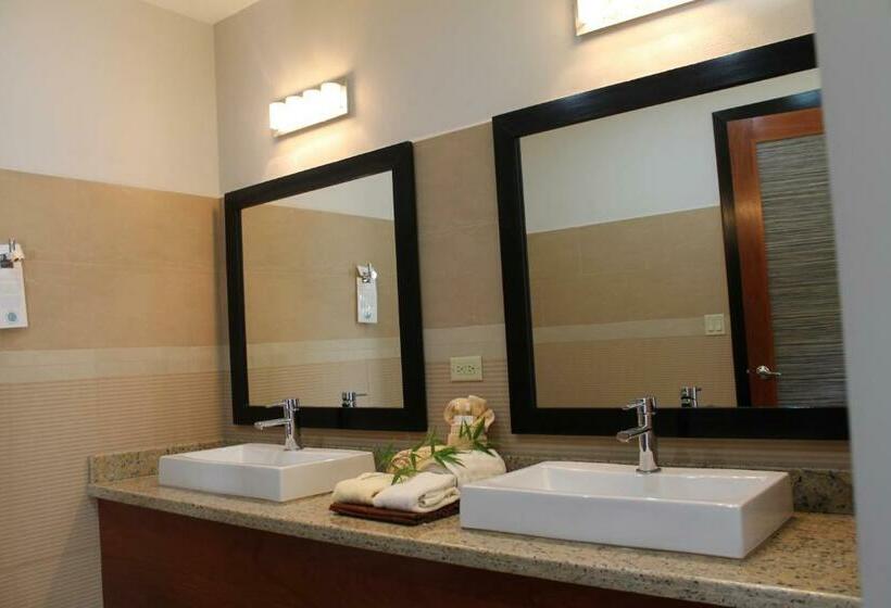 Номер Deluxe Кровать Кинг, The Haven   Hotel & Spa, Health And Wellness Accommodation   Adults Only