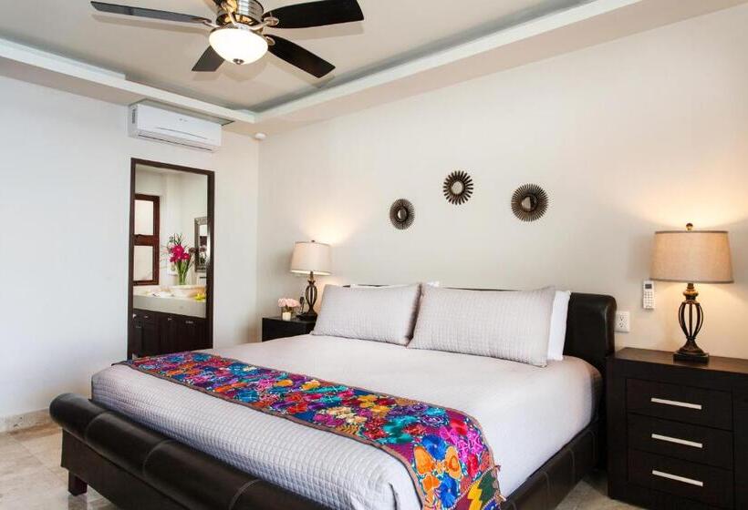 3 Bedroom Suite, Vallarta Shores Beach